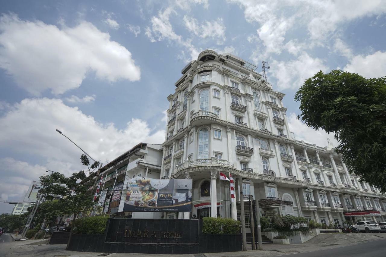 Capital O 1128 Hotel Imara Palembang Extérieur photo